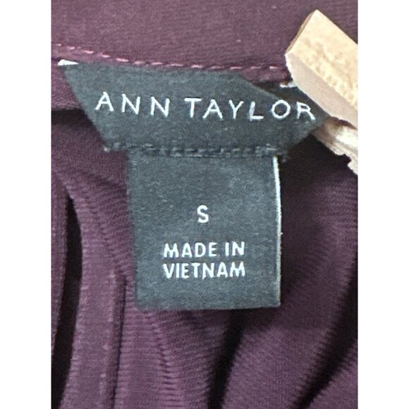 Ann Taylor Small Burgundy Smocked Shoulder Blouse Flutter Sleeve Top Fall - Picture 8 of 10